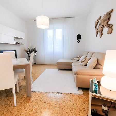 ラ・スペツィアA Casa Di Ezio E Paolaアパートメント エクステリア 写真